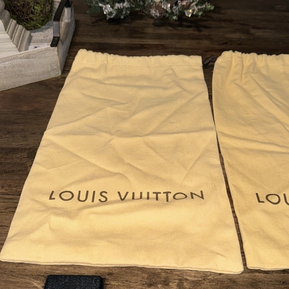 LV Louis Vuitton Authentic Designer Drawstring Shoe Dustbag Set of 2 Unisex - Picture 4 of 17